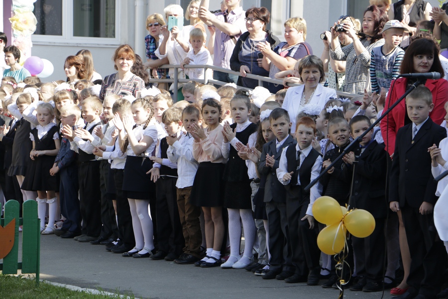 Сш кировска. Школа 1 Кировск Беларусь. Школа 1 Кировск Ленинградская область. Школа номер 2 города Кировска.